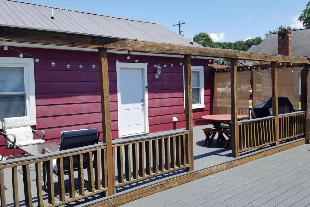 Charming Cottage In Morganton With Ample Parking Ngoại thất bức ảnh